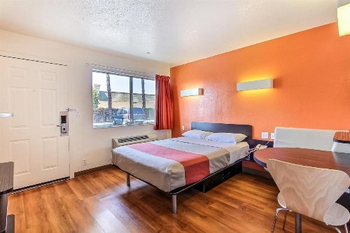 Motel 6-San Jose, CA - South image 3