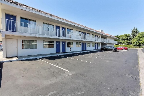 Motel 6-San Jose, CA - South image 12